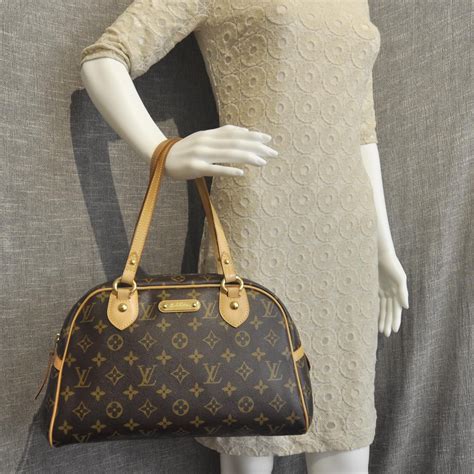 LOUIS VUITTON Monogram Montorgueil PM.